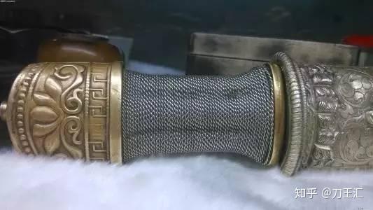 西藏老牧民手中的藏刀,简直不要太美! - 知乎