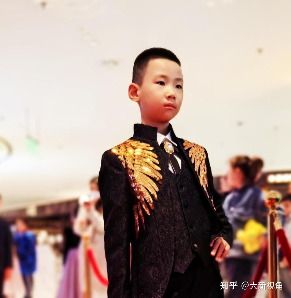 华夏少年二十四孝《伯俞泣杖》郑州首映 - 知乎