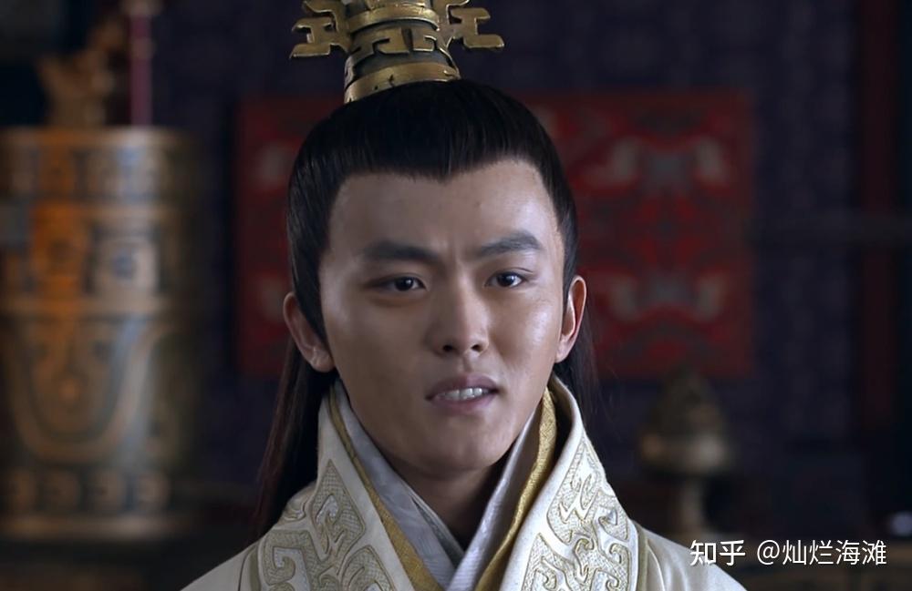 三国人物蜀汉最后的忠臣一心护主反遭出卖结果却升了官