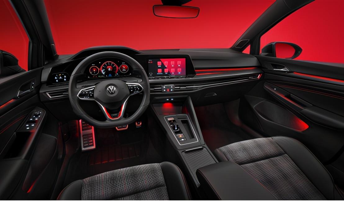 经典延续性能依旧第八代高尔夫gti亮相车展