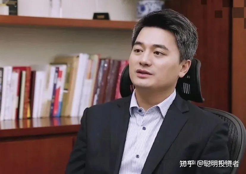 top30易方达陈皓现在的港股有点类似2018年的a股利空满天飞但是优质