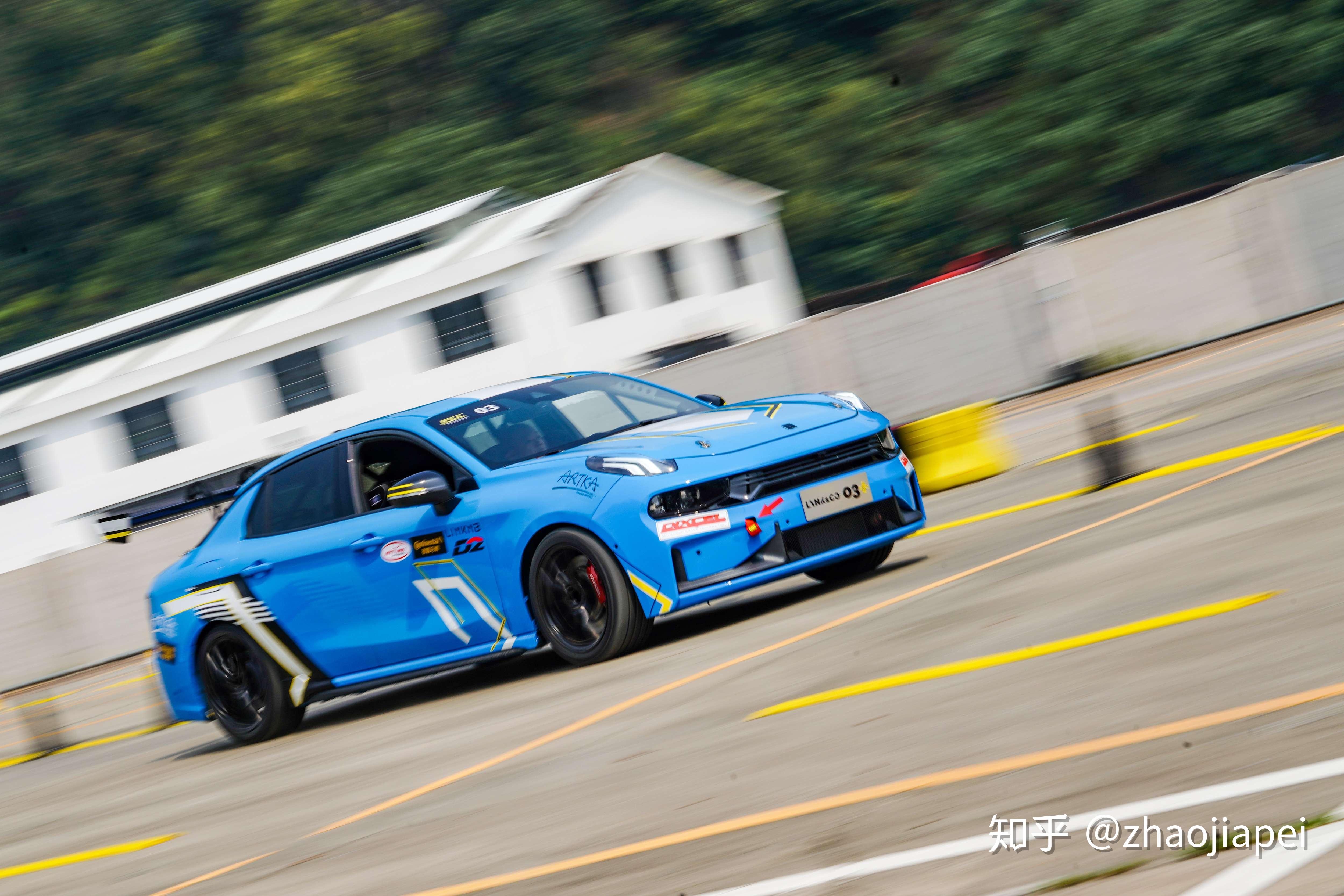 冠军本色领克车队获wtcr首站冠军