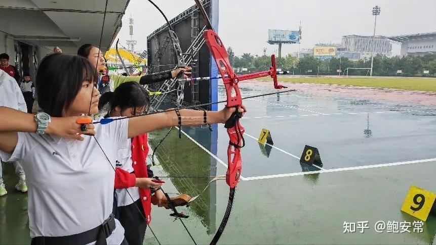 传统体育进校园,谱写射箭新篇章