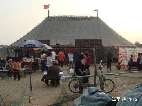 大棚歌舞团哥哥带我走天涯