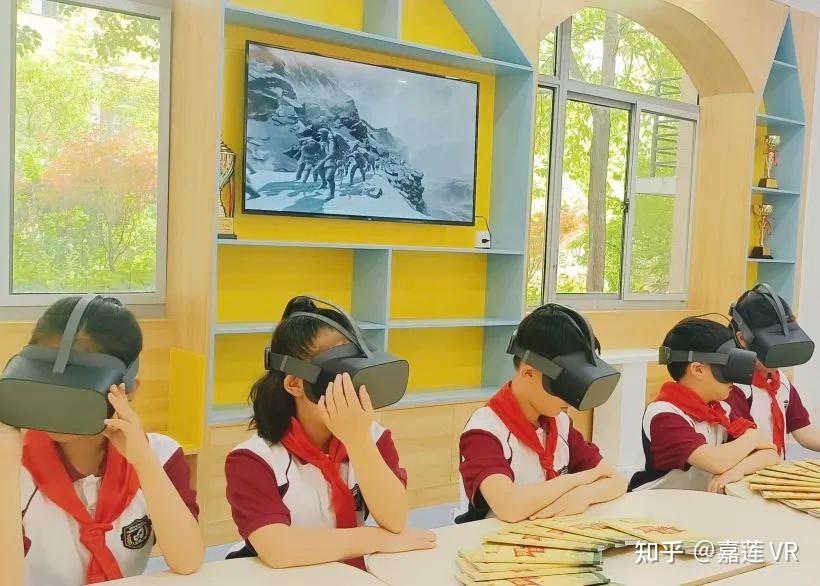 专业VR教育厂商——嘉莲VR教室沉浸式课堂,开启学习新纪元~ - 知乎