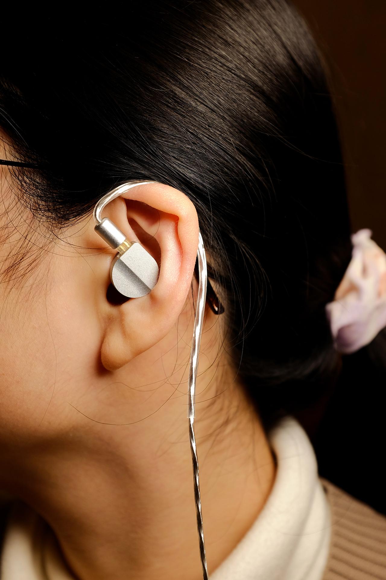 白金之星tanchjimola入耳耳机测评