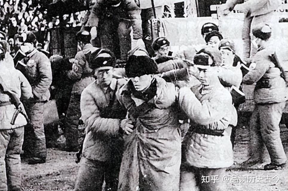 1933年陈赓被捕,他坚决不降,老蒋也不敢动他,成为唯一例外 - 知乎