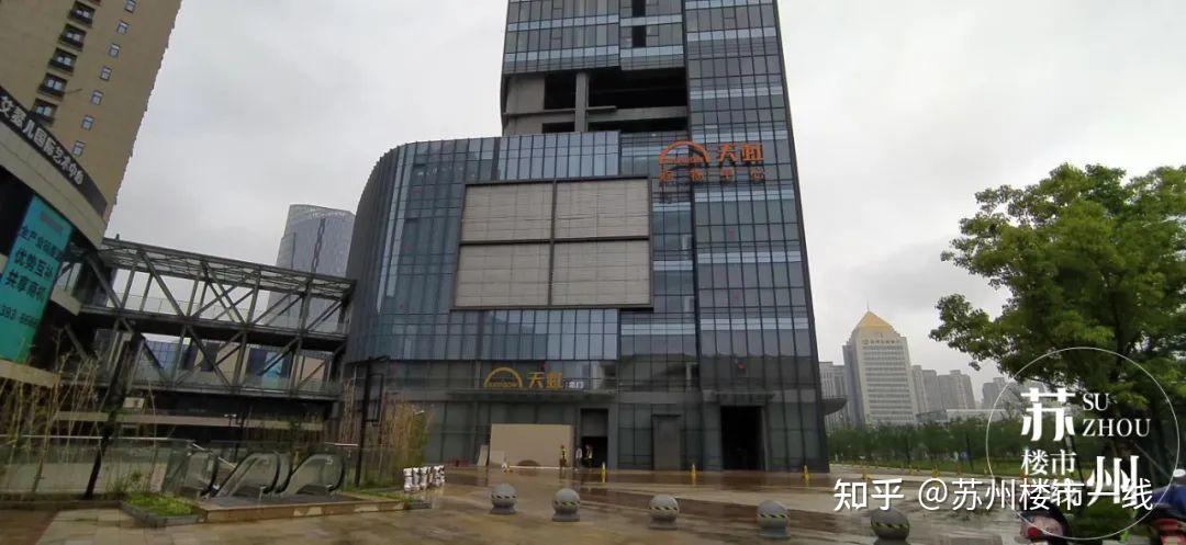 吴江天虹开业时间成谜2018年,天虹商场正式签约入驻吴江东太湖教育
