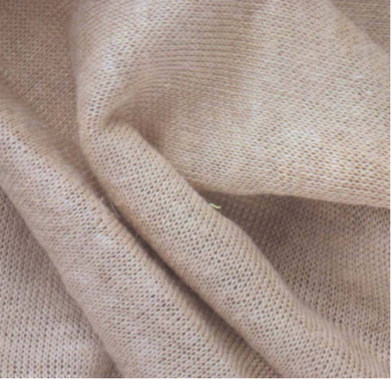 不起毛,麻强度好,光泽好,不易褪色,涤麻混纺弥补了一些不足使织物挺爽