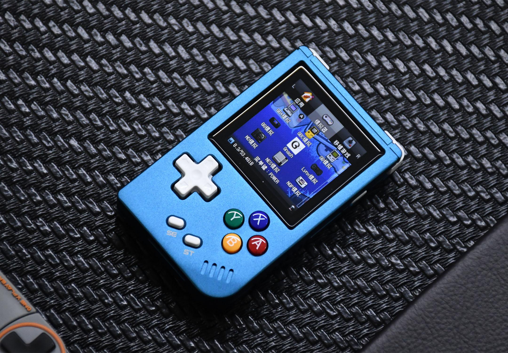 比手掌还小154英寸屏的迷你掌机anbernicrgnano评测