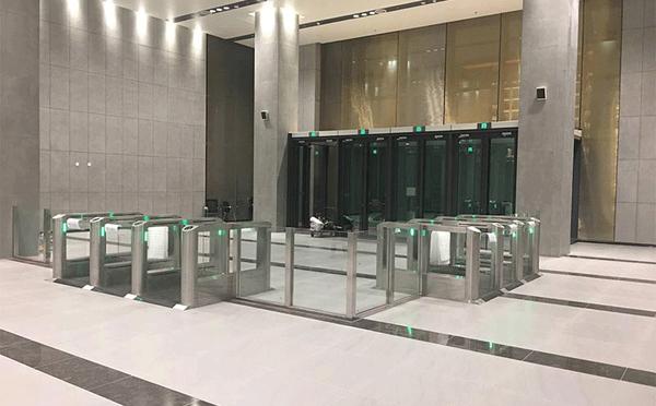 政府机关出入口闸机安装实例