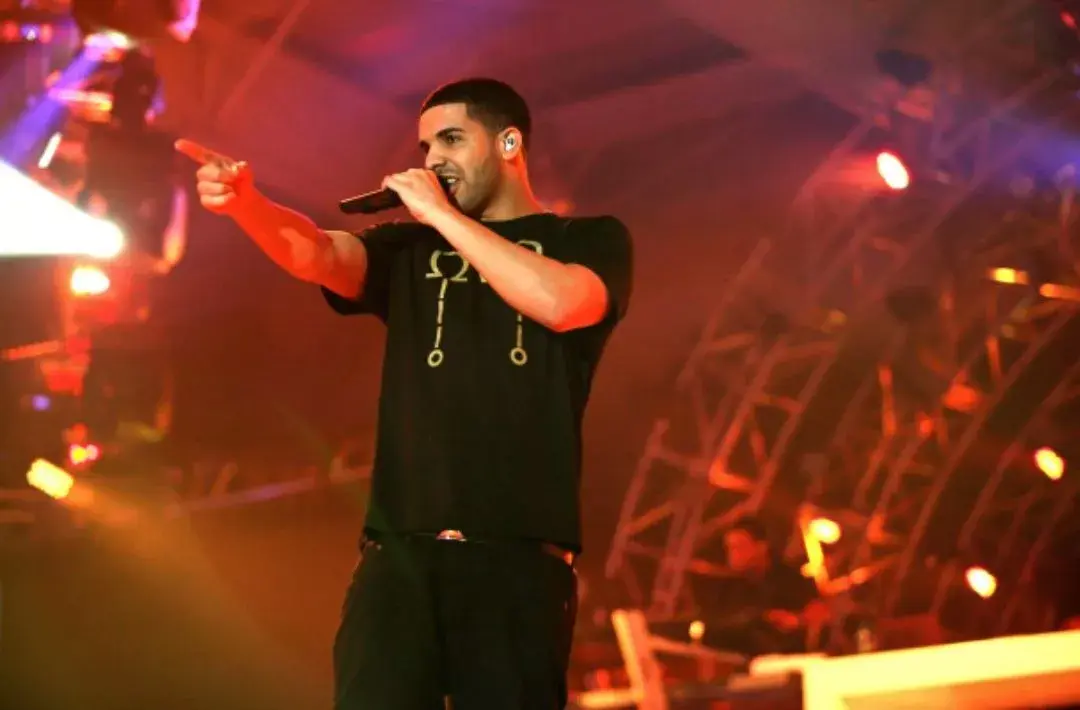 两位当代最为璀璨的说唱巨星,是如何从好友走向彻底决裂