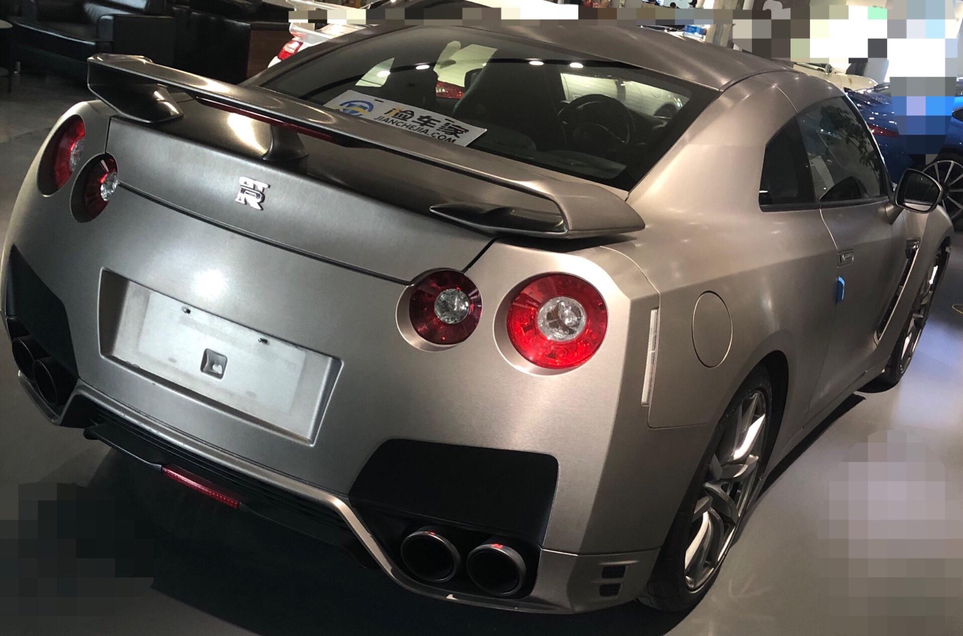 精品二手gtr只卖68万为何检测到一半买家就说不要了