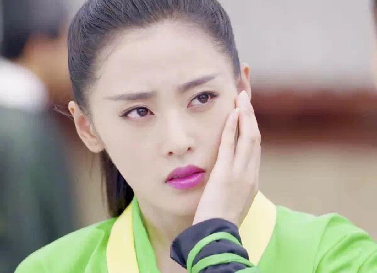 如何评价张天爱的长相?