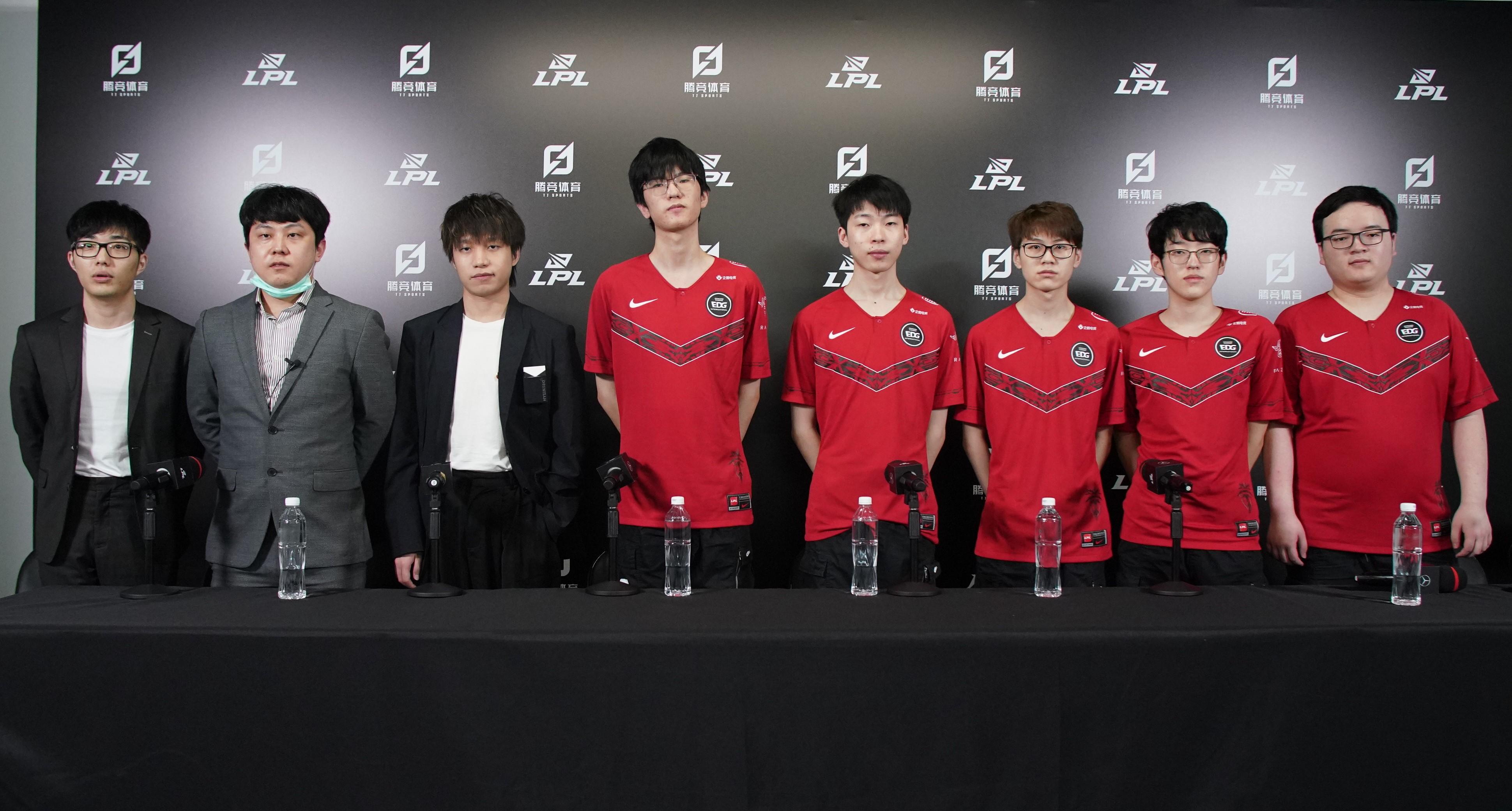 v2-fd3ca1a05be78835aefd64e3e477ccff_r.jpg?source=172ae18b