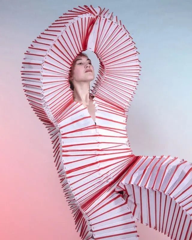 carlijn veurink | 前卫可穿戴,让服装变得生动有趣!