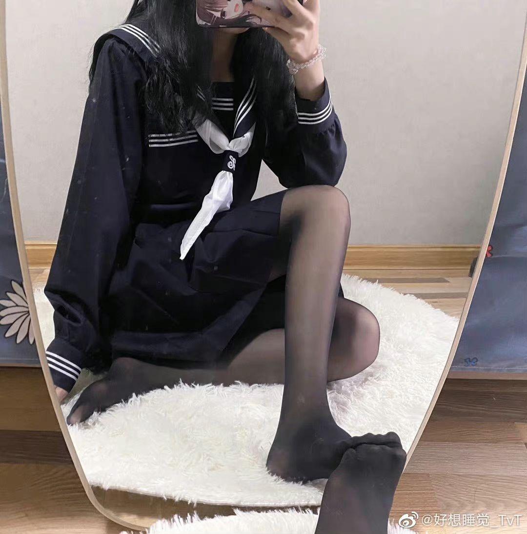 jk对镜拍 - 知乎