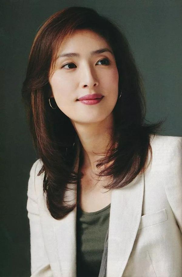 美人计 日本票选的理想成熟女性 Gakki小姨赢过天海祐希成第一 知乎