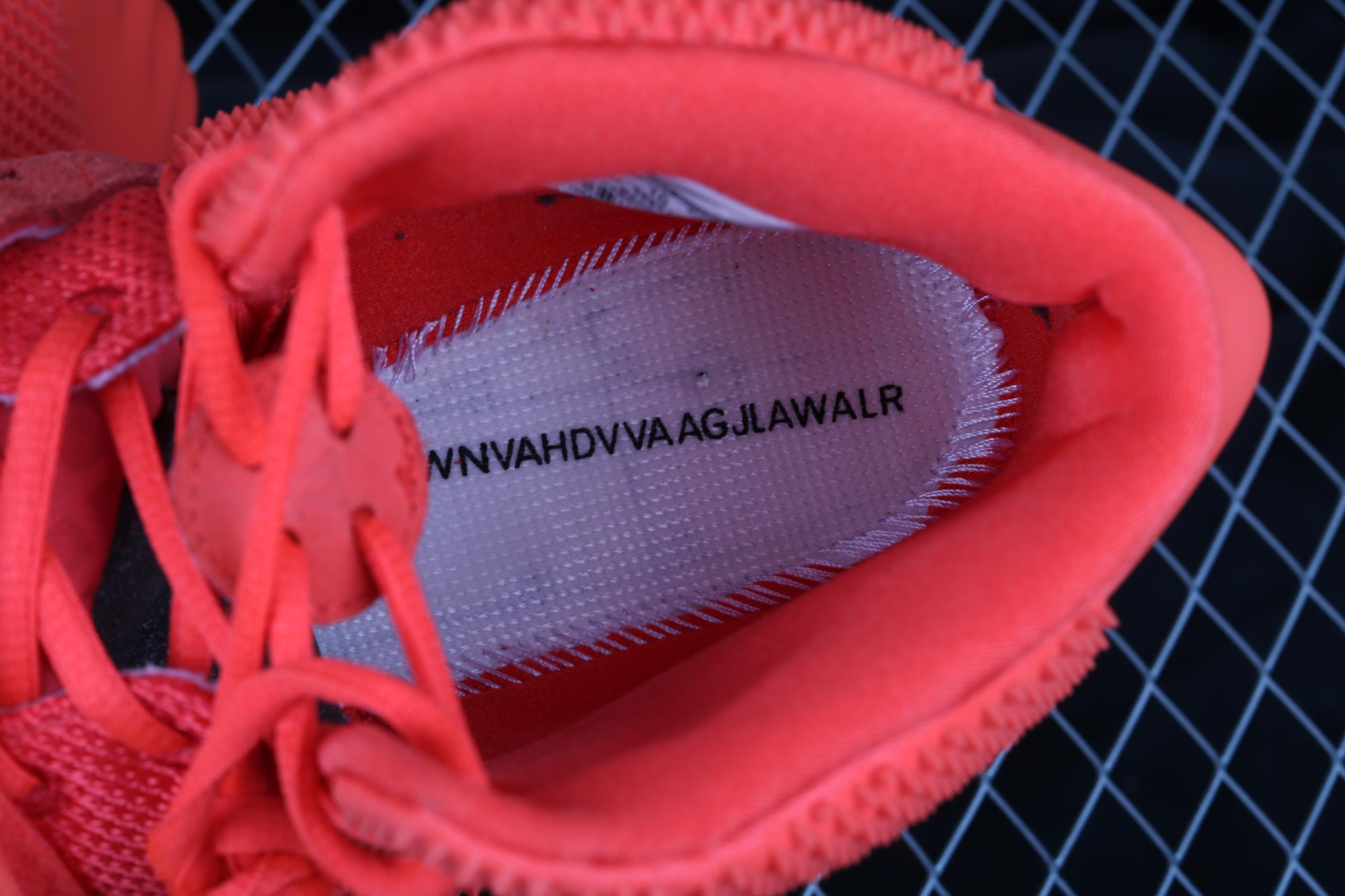 分享kanyewestxnikeairyeezyiinrg限量椰子纪念球鞋红椰子