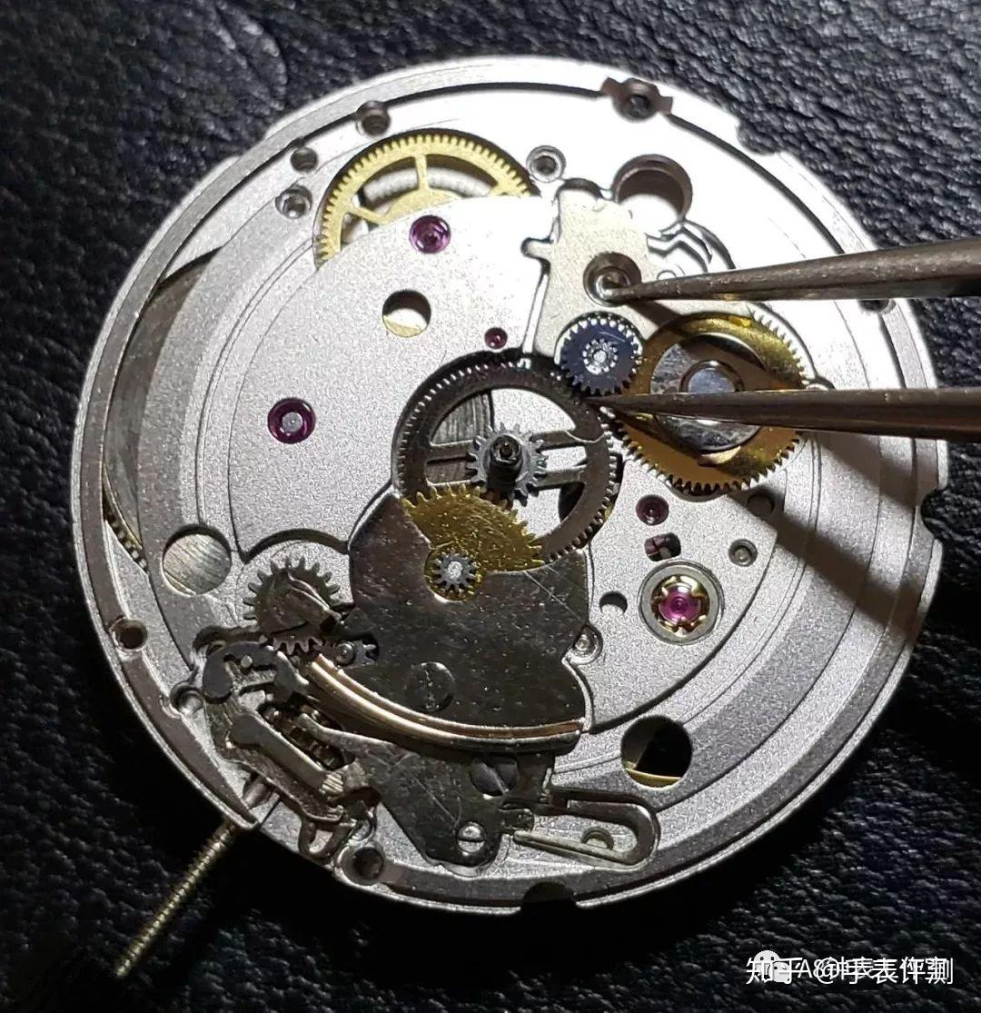 手表机芯知识拆卸海鸥28242手表机芯全过程