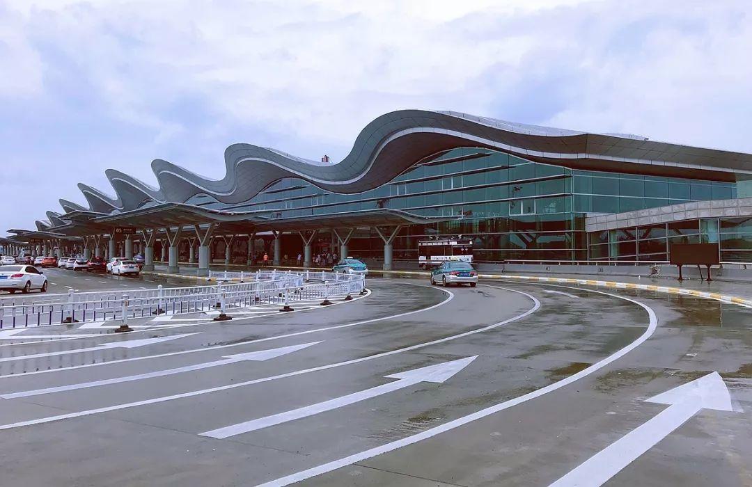 杭州萧山机场t3出口就在机场候机楼一楼的到达大厅14号门