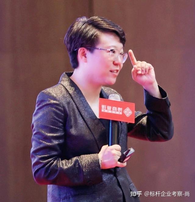 “最火商业导师”张琦,单月涨粉1200万,凭什么她能一炮而红? - 知乎