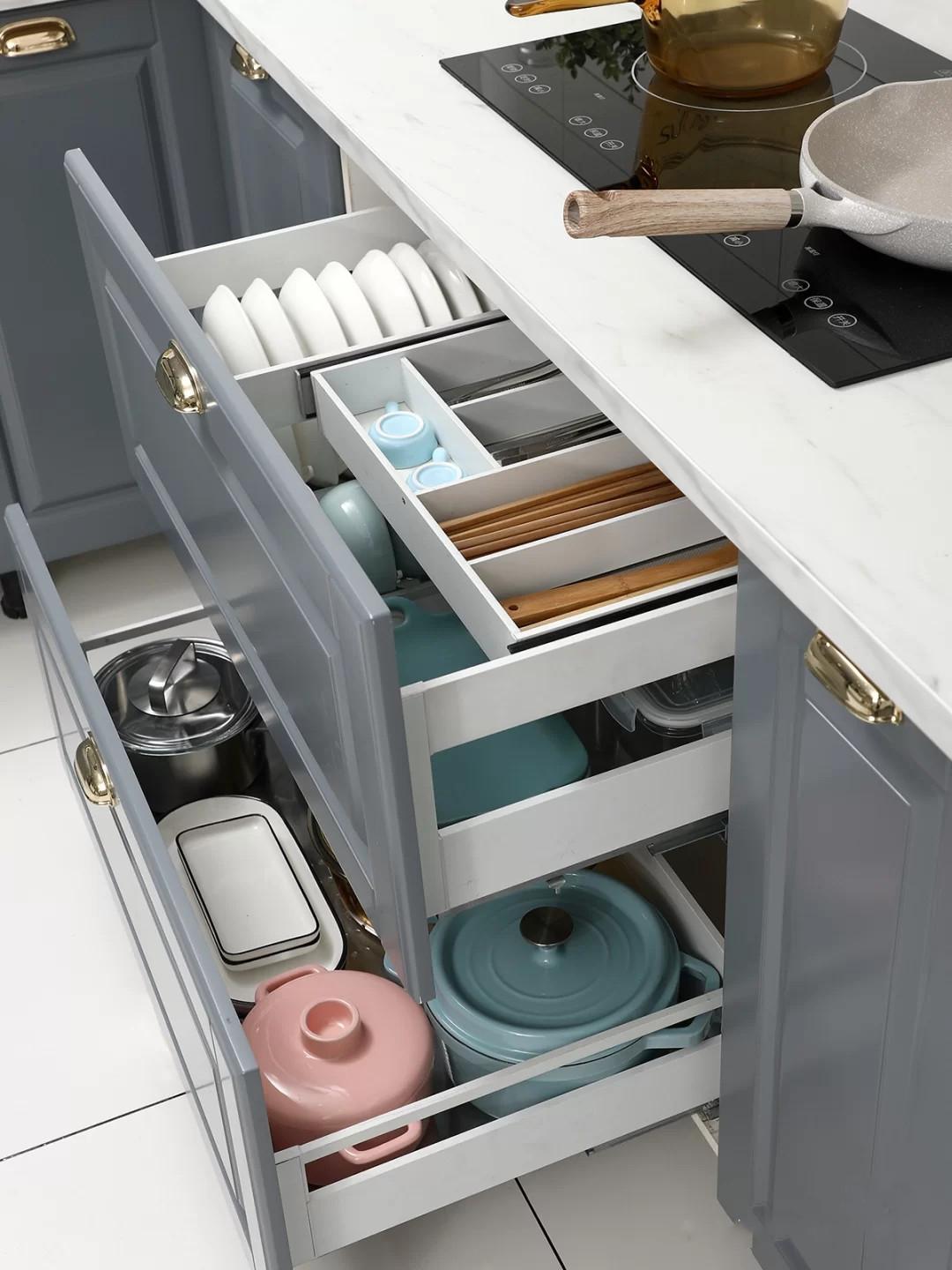 自从学会了这些厨房收纳技巧都能装下100件物品了