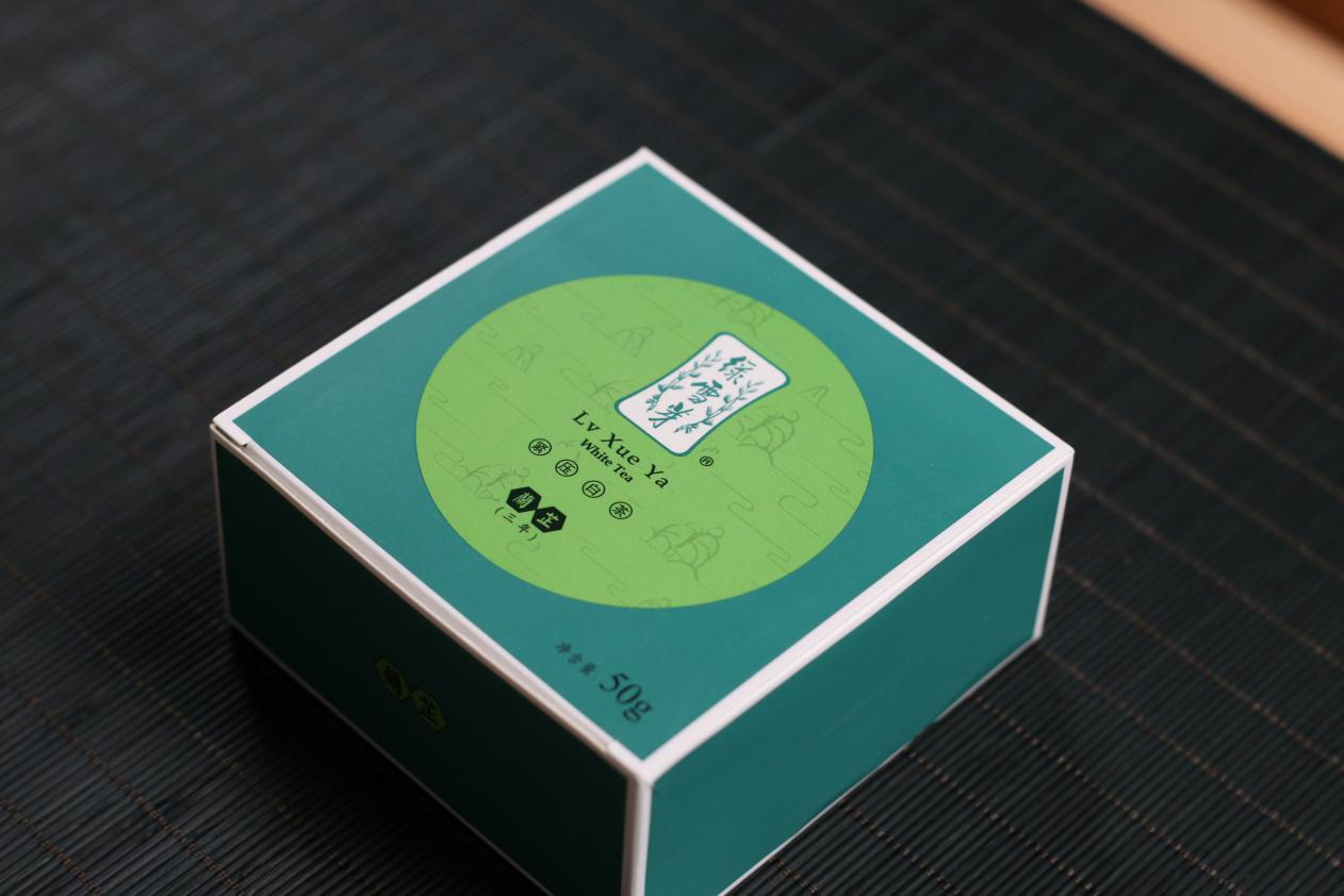 绿雪芽白茶庄园-CND设计网,中国设计网络首选品牌