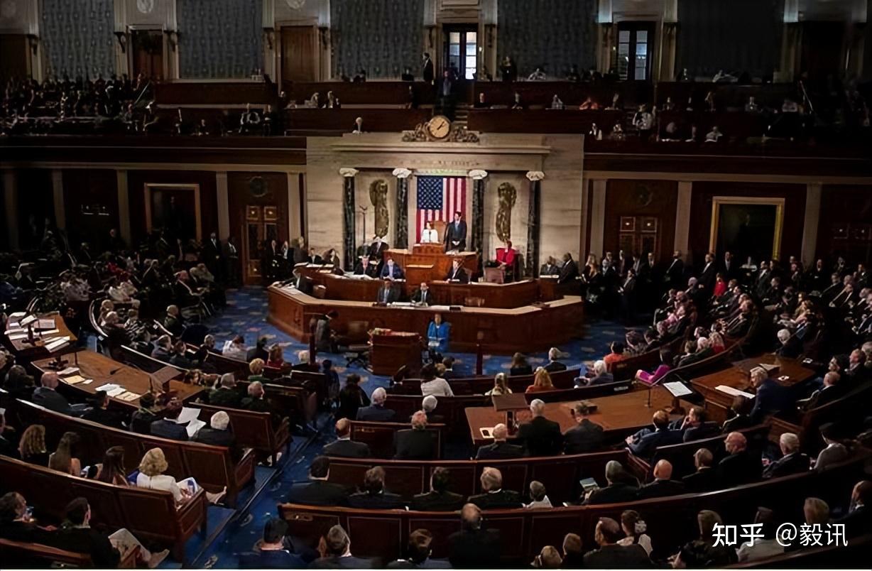 美国众议院通过临时支出法案 以避免政府关门