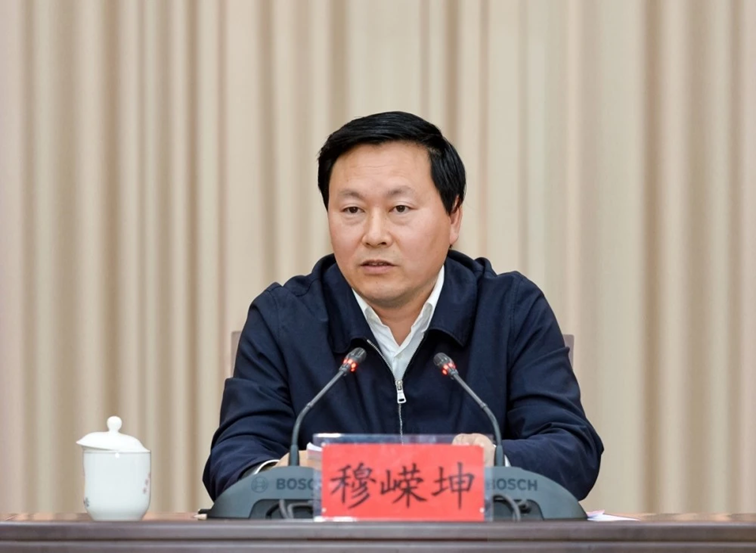 他,任铜仁市代市长 九默 据贵州省铜仁市政府官网消息,2月25日,铜仁市
