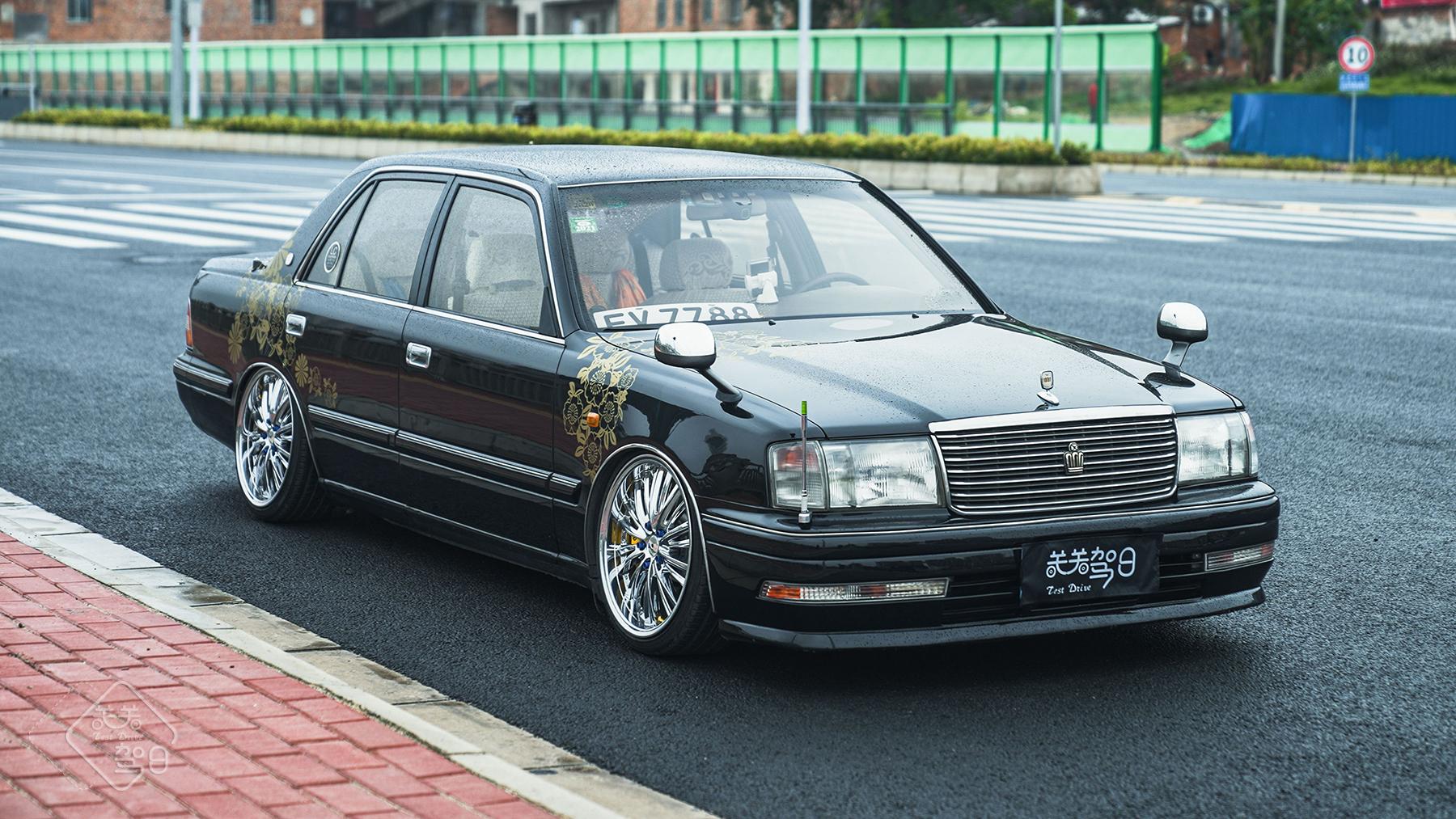 关关驾日改装日记老车收藏丰田皇冠155千禧版一个时代的经典之作