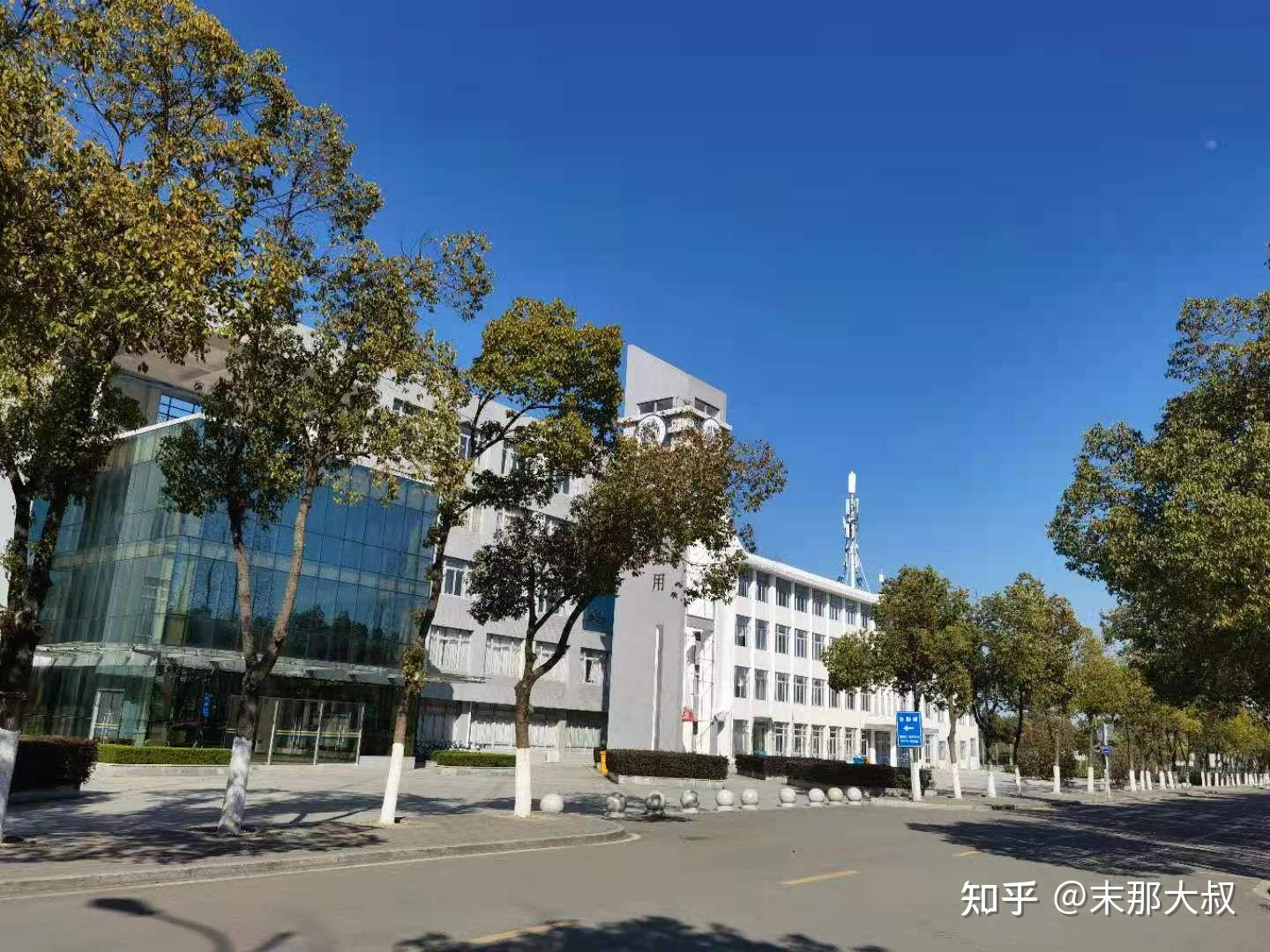 安徽六安职业技术学院图片