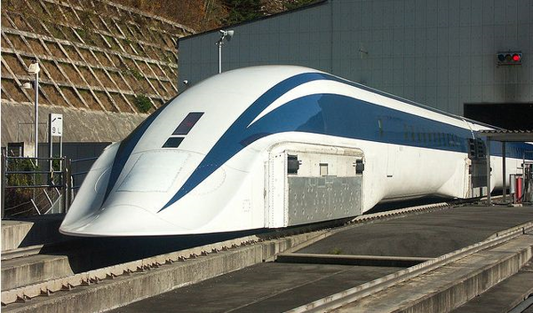 型磁浮列车,为单节试验车,编号ml100(ml是磁浮列车英文maglev的缩写)