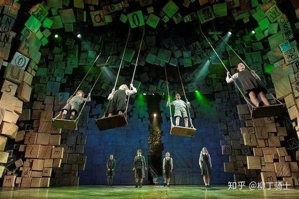 音乐剧玛蒂尔达我可以扇动翅膀飞越星星但我不是奇迹