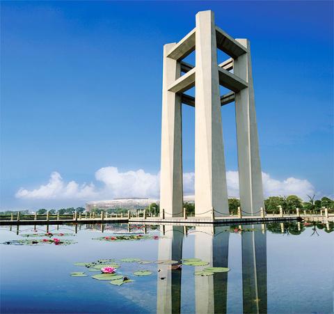 简称江西师大,缘起于庐山白鹿洞书院,肇基于1940年创建的国立中正大学