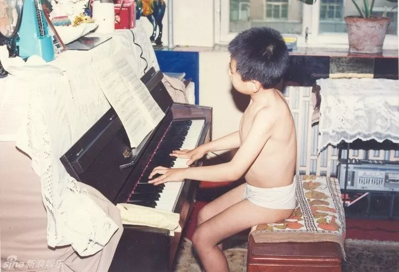 郎朗家吉娜怀孕网友仿佛臣妾有喜啦3岁练琴8小时的郎朗当爸后会是虎爸