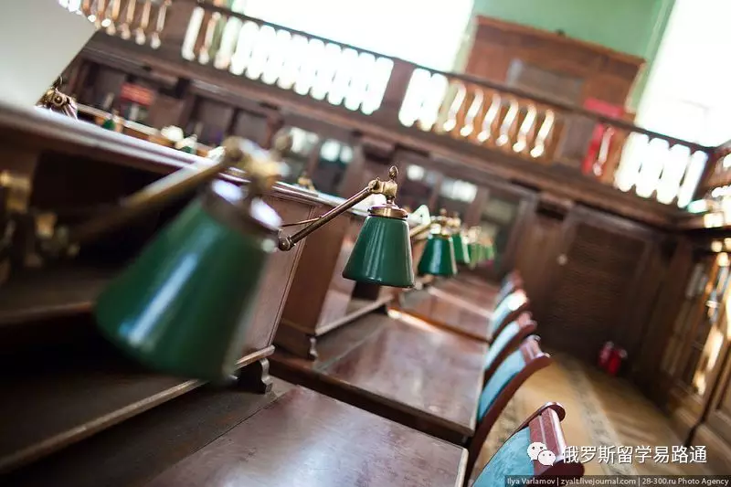 77图 | 在俄罗斯列宁图书馆使用气动邮递系统借